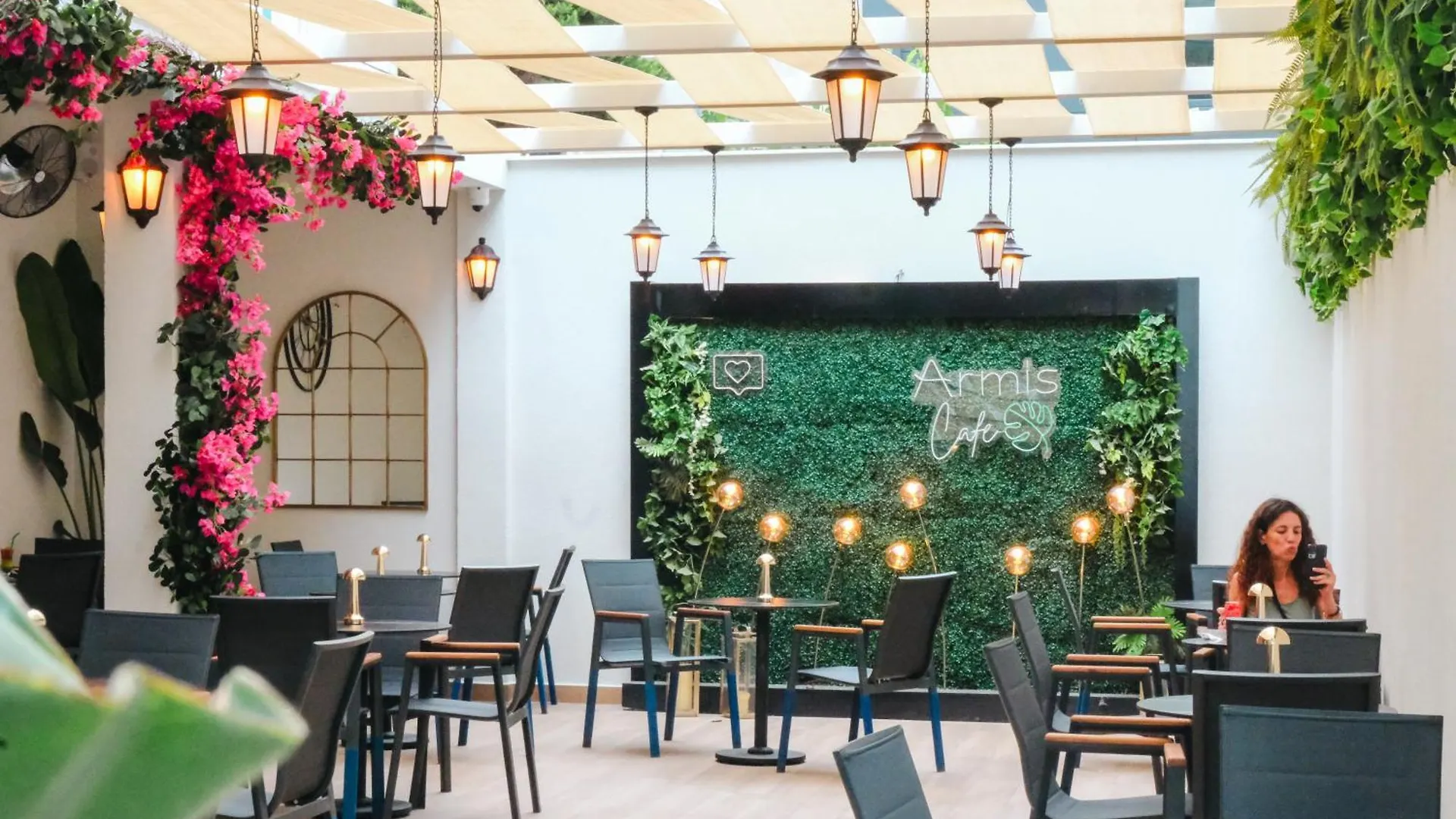 Armis Hotel Izmir